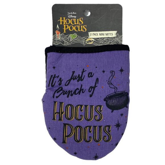 Disney Other - Disney's Hocus Pocus Oven Mitt Set